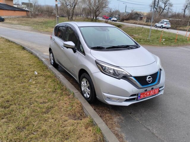 Сірий Ніссан Ноут, об'ємом двигуна 1.2 л та пробігом 63 тис. км за 12900 $, фото 2 на Automoto.ua