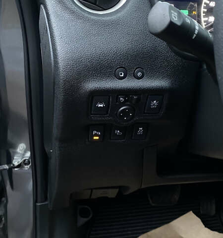 Серый Ниссан Ноут, объемом двигателя 1.2 л и пробегом 48 тыс. км за 14000 $, фото 11 на Automoto.ua