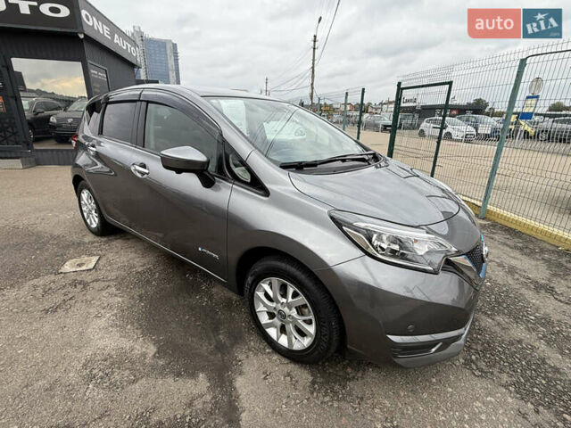 Сірий Ніссан Ноут, об'ємом двигуна 1.2 л та пробігом 61 тис. км за 13190 $, фото 1 на Automoto.ua