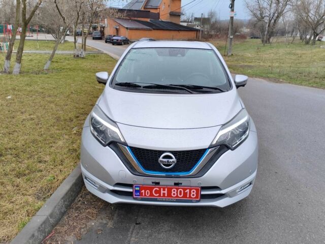 Сірий Ніссан Ноут, об'ємом двигуна 1.2 л та пробігом 63 тис. км за 12900 $, фото 1 на Automoto.ua