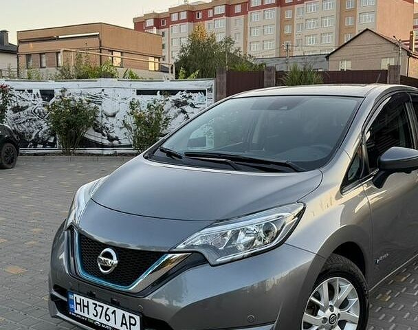 Сірий Ніссан Ноут, об'ємом двигуна 1.2 л та пробігом 78 тис. км за 12700 $, фото 33 на Automoto.ua