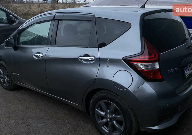 Серый Ниссан Ноут, объемом двигателя 1.2 л и пробегом 48 тыс. км за 14000 $, фото 1 на Automoto.ua