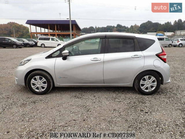 Сірий Ніссан Ноут, об'ємом двигуна 1.2 л та пробігом 77 тис. км за 11800 $, фото 1 на Automoto.ua