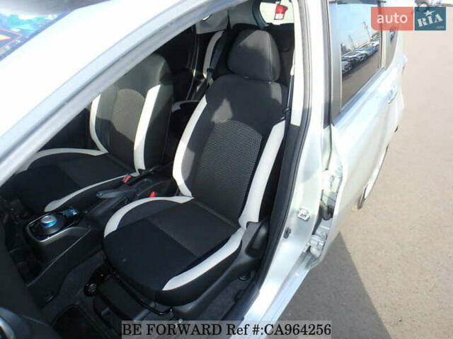 Сірий Ніссан Ноут, об'ємом двигуна 1.2 л та пробігом 87 тис. км за 11800 $, фото 24 на Automoto.ua