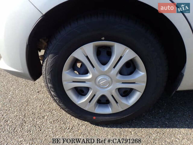 Сірий Ніссан Ноут, об'ємом двигуна 1.2 л та пробігом 82 тис. км за 11700 $, фото 10 на Automoto.ua