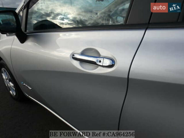 Сірий Ніссан Ноут, об'ємом двигуна 1.2 л та пробігом 87 тис. км за 11800 $, фото 39 на Automoto.ua