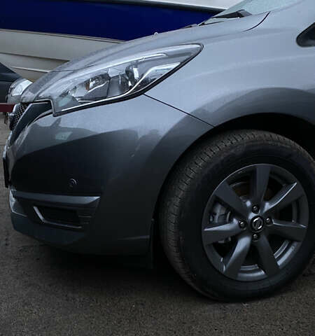 Серый Ниссан Ноут, объемом двигателя 1.2 л и пробегом 48 тыс. км за 14000 $, фото 3 на Automoto.ua