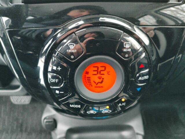 Серый Ниссан Ноут, объемом двигателя 1.2 л и пробегом 67 тыс. км за 11900 $, фото 15 на Automoto.ua