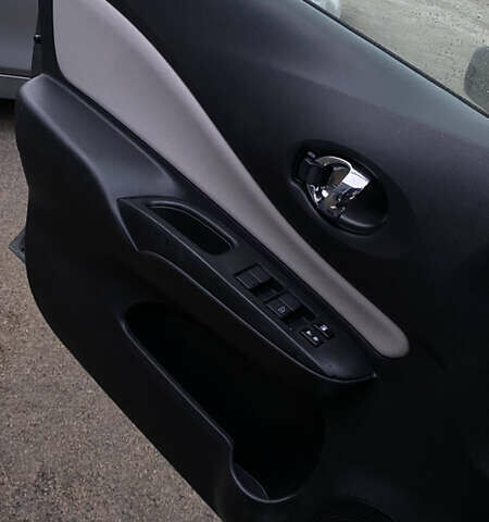 Серый Ниссан Ноут, объемом двигателя 1.2 л и пробегом 48 тыс. км за 14000 $, фото 15 на Automoto.ua