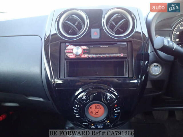 Сірий Ніссан Ноут, об'ємом двигуна 1.2 л та пробігом 90 тис. км за 11900 $, фото 34 на Automoto.ua