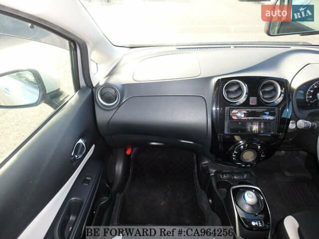 Сірий Ніссан Ноут, об'ємом двигуна 1.2 л та пробігом 87 тис. км за 11800 $, фото 29 на Automoto.ua