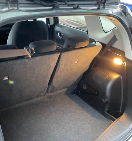 Серый Ниссан Ноут, объемом двигателя 1.2 л и пробегом 48 тыс. км за 14000 $, фото 5 на Automoto.ua