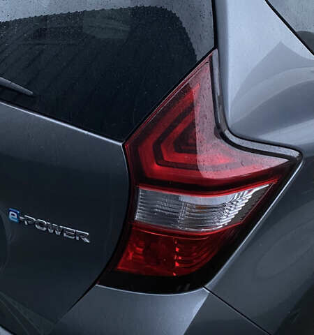 Серый Ниссан Ноут, объемом двигателя 1.2 л и пробегом 48 тыс. км за 14000 $, фото 9 на Automoto.ua