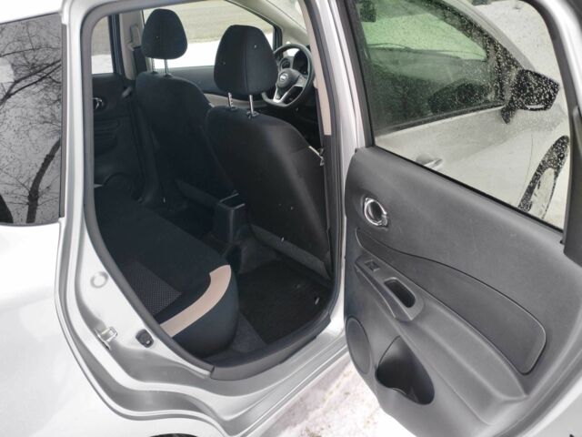 Сірий Ніссан Ноут, об'ємом двигуна 1.2 л та пробігом 67 тис. км за 11900 $, фото 8 на Automoto.ua