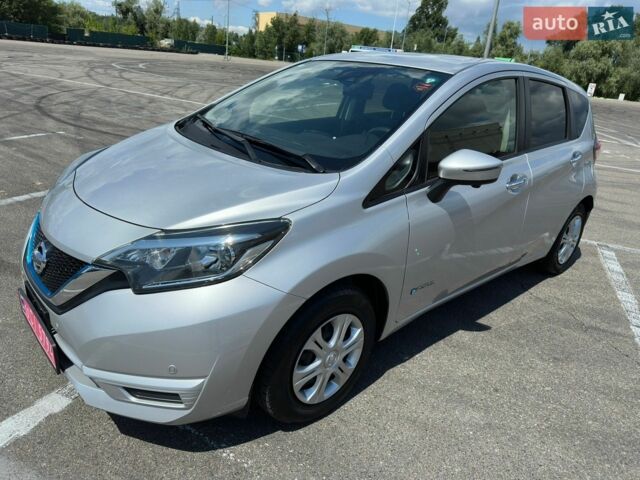 Серый Ниссан Ноут, объемом двигателя 1.2 л и пробегом 93 тыс. км за 12700 $, фото 1 на Automoto.ua