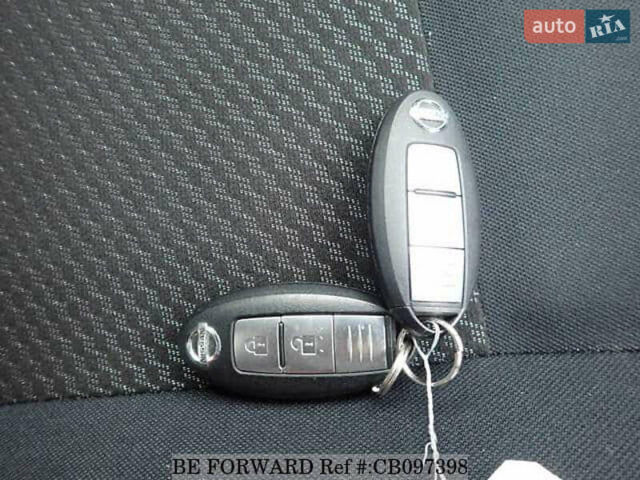 Сірий Ніссан Ноут, об'ємом двигуна 1.2 л та пробігом 77 тис. км за 11800 $, фото 38 на Automoto.ua