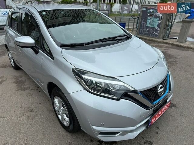 Серый Ниссан Ноут, объемом двигателя 1.2 л и пробегом 87 тыс. км за 12000 $, фото 7 на Automoto.ua