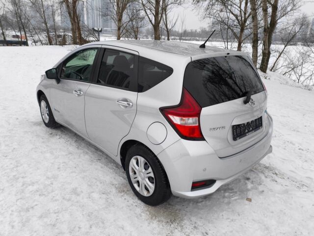 Серый Ниссан Ноут, объемом двигателя 1.2 л и пробегом 67 тыс. км за 11900 $, фото 3 на Automoto.ua