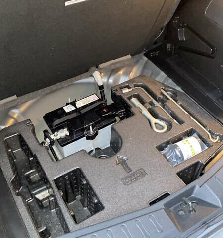 Серый Ниссан Ноут, объемом двигателя 1.2 л и пробегом 48 тыс. км за 14000 $, фото 19 на Automoto.ua