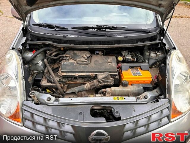 Серый Ниссан Ноут, объемом двигателя 1.4 л и пробегом 209 тыс. км за 5000 $, фото 4 на Automoto.ua