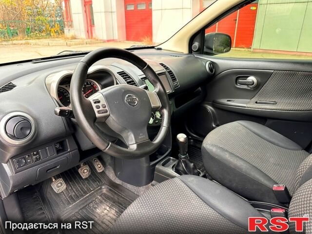 Серый Ниссан Ноут, объемом двигателя 1.4 л и пробегом 209 тыс. км за 5000 $, фото 7 на Automoto.ua