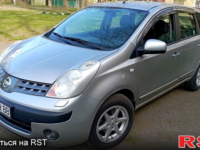 Ниссан Ноут 2006 в Одессе на Automoto.ua Серый Ниссан Ноут, объемом двигателя 1.6 л и пробегом 217 тыс. км за 4500 $, фото 1 на Automoto.ua