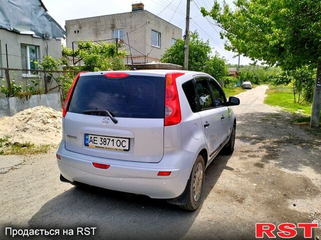 Серый Ниссан Ноут, объемом двигателя 1.4 л и пробегом 168 тыс. км за 5400 $, фото 1 на Automoto.ua