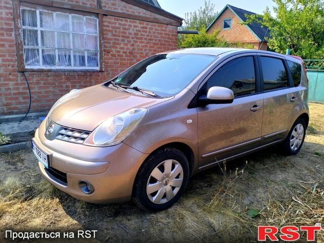 Серый Ниссан Ноут, объемом двигателя 1.4 л и пробегом 0 тыс. км за 5200 $, фото 8 на Automoto.ua