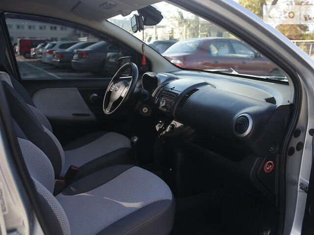 Серый Ниссан Ноут, объемом двигателя 1.4 л и пробегом 158 тыс. км за 5399 $, фото 29 на Automoto.ua