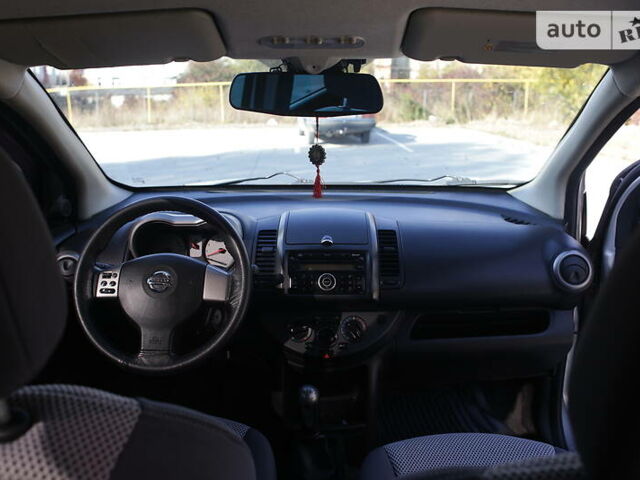 Серый Ниссан Ноут, объемом двигателя 1.4 л и пробегом 158 тыс. км за 5399 $, фото 31 на Automoto.ua