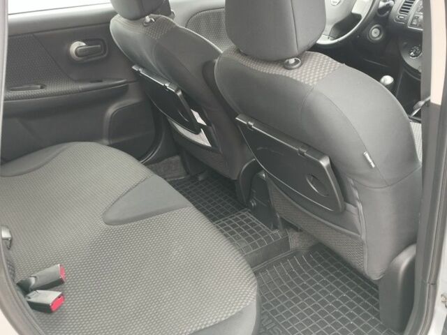 Сірий Ніссан Ноут, об'ємом двигуна 1.4 л та пробігом 231 тис. км за 5500 $, фото 5 на Automoto.ua