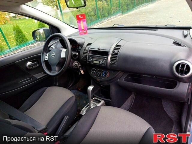 Сірий Ніссан Ноут, об'ємом двигуна 1.6 л та пробігом 240 тис. км за 7000 $, фото 6 на Automoto.ua