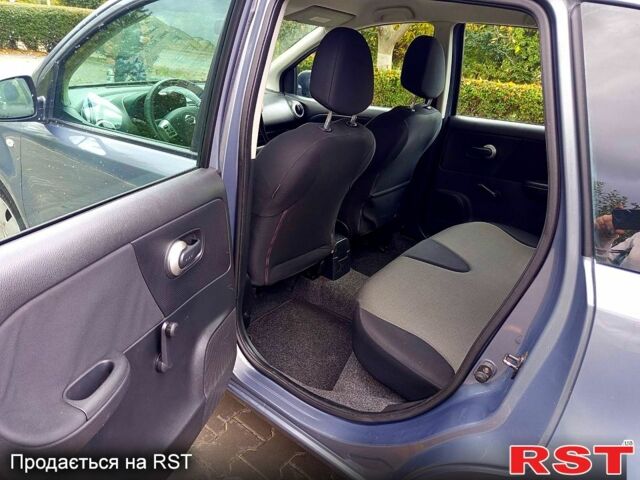 Сірий Ніссан Ноут, об'ємом двигуна 1.6 л та пробігом 240 тис. км за 7000 $, фото 8 на Automoto.ua