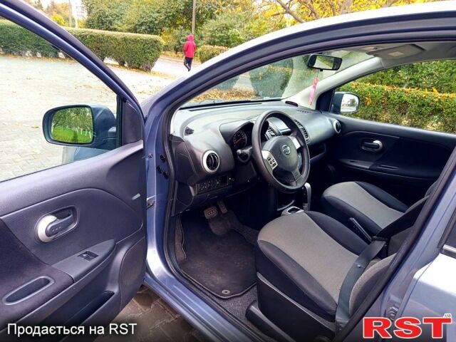 Сірий Ніссан Ноут, об'ємом двигуна 1.6 л та пробігом 240 тис. км за 7000 $, фото 5 на Automoto.ua