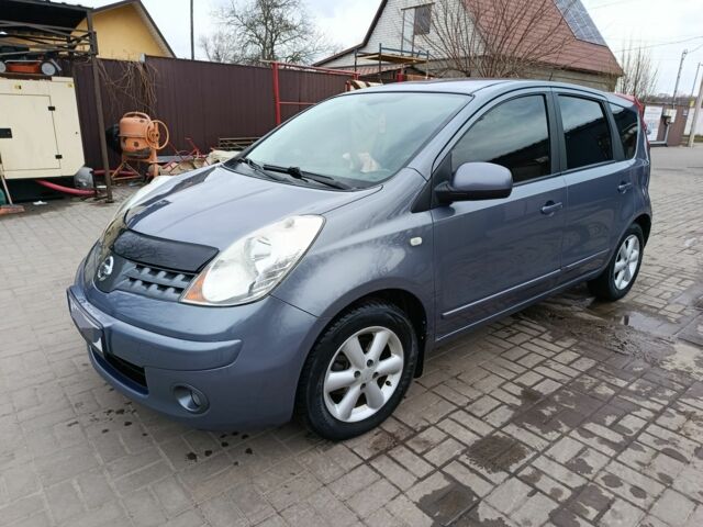 Сірий Ніссан Ноут, об'ємом двигуна 0 л та пробігом 220 тис. км за 4850 $, фото 1 на Automoto.ua