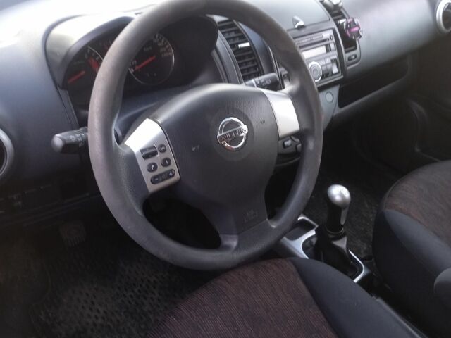 Серый Ниссан Ноут, объемом двигателя 1.4 л и пробегом 250 тыс. км за 5800 $, фото 5 на Automoto.ua