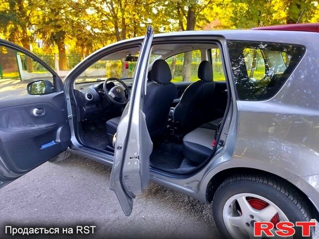 Серый Ниссан Ноут, объемом двигателя 1.4 л и пробегом 232 тыс. км за 5500 $, фото 5 на Automoto.ua