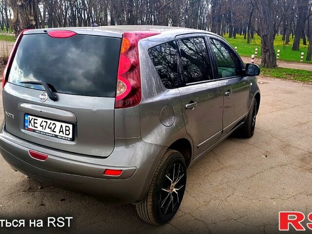 Серый Ниссан Ноут, объемом двигателя 1.4 л и пробегом 146 тыс. км за 6200 $, фото 7 на Automoto.ua