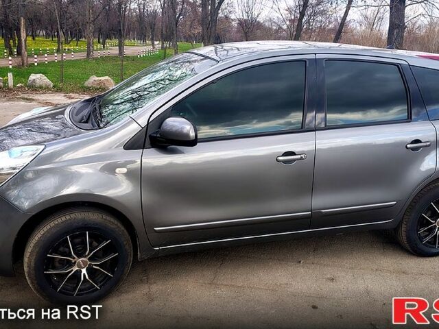 Серый Ниссан Ноут, объемом двигателя 1.4 л и пробегом 146 тыс. км за 6200 $, фото 2 на Automoto.ua