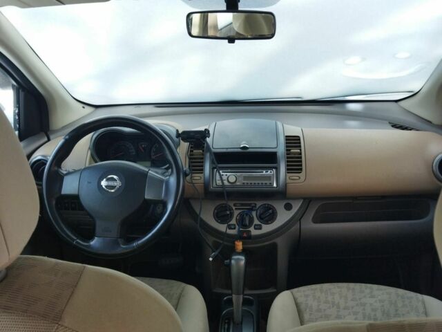 Серый Ниссан Ноут, объемом двигателя 1 л и пробегом 149 тыс. км за 6500 $, фото 6 на Automoto.ua