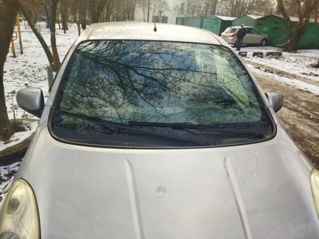 Сірий Ніссан Ноут, об'ємом двигуна 1 л та пробігом 149 тис. км за 6500 $, фото 2 на Automoto.ua