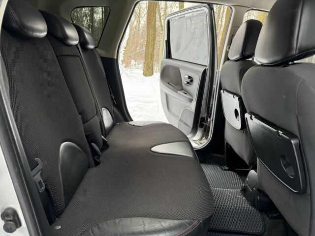 Серый Ниссан Ноут, объемом двигателя 1.6 л и пробегом 188 тыс. км за 6900 $, фото 16 на Automoto.ua