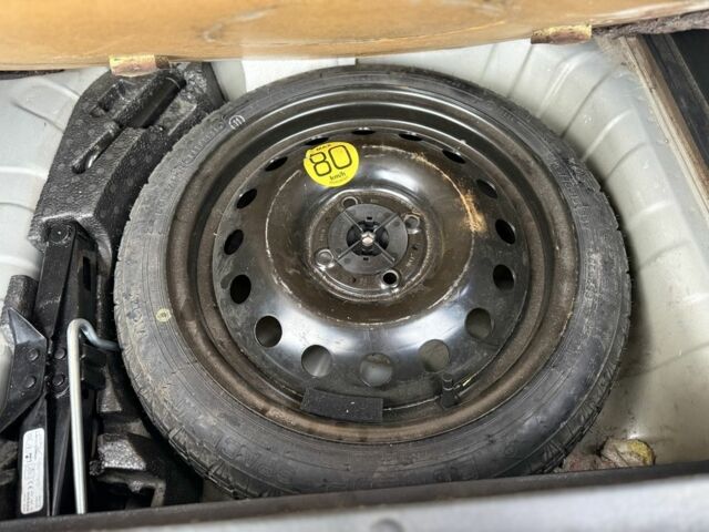 Серый Ниссан Ноут, объемом двигателя 1.6 л и пробегом 188 тыс. км за 6900 $, фото 20 на Automoto.ua