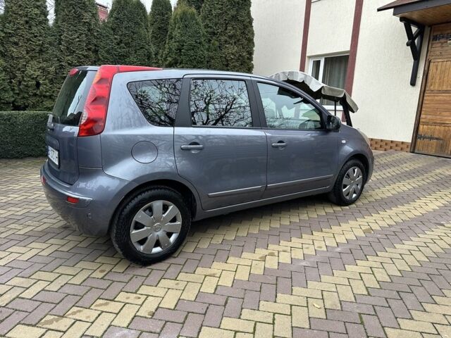 Серый Ниссан Ноут, объемом двигателя 1.6 л и пробегом 190 тыс. км за 7450 $, фото 1 на Automoto.ua