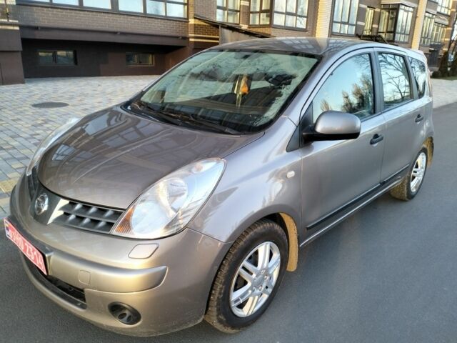 Сірий Ніссан Ноут, об'ємом двигуна 1.6 л та пробігом 205 тис. км за 6499 $, фото 4 на Automoto.ua