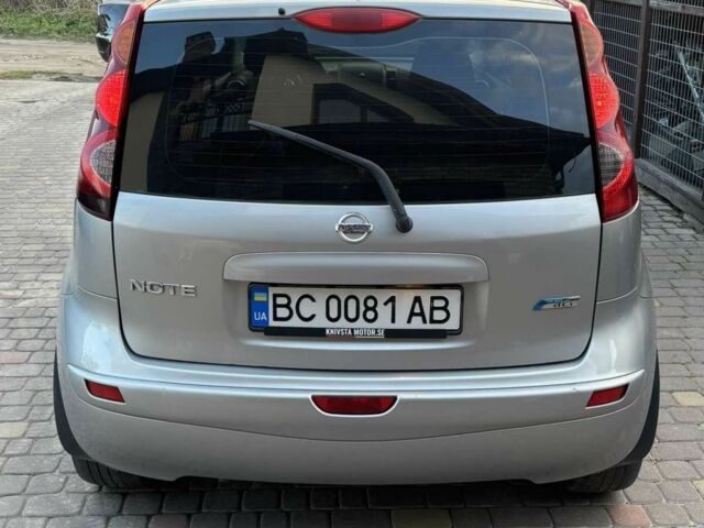 Ниссан Ноут 2011 в Львове на Automoto.ua Серый Ниссан Ноут, объемом двигателя 1.5 л и пробегом 270 тыс. км за 6000 $, фото 3 на Automoto.ua