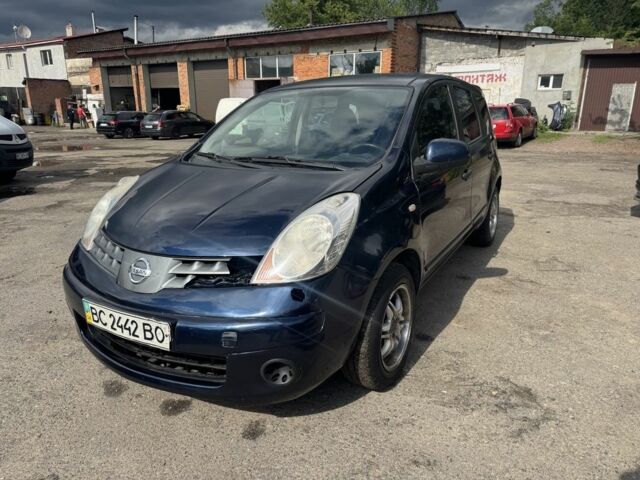 Синий Ниссан Ноут, объемом двигателя 0 л и пробегом 150 тыс. км за 3400 $, фото 1 на Automoto.ua