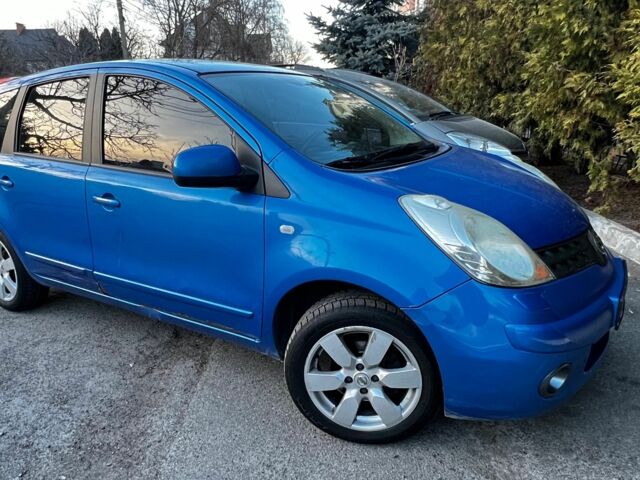 Синий Ниссан Ноут, объемом двигателя 0 л и пробегом 200 тыс. км за 4991 $, фото 1 на Automoto.ua