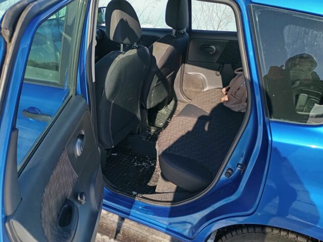 Синий Ниссан Ноут, объемом двигателя 1.4 л и пробегом 200 тыс. км за 4800 $, фото 6 на Automoto.ua