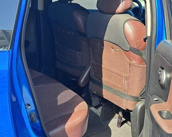 Синий Ниссан Ноут, объемом двигателя 1.6 л и пробегом 207 тыс. км за 5100 $, фото 5 на Automoto.ua